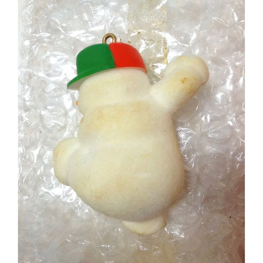 Vintage Hallmark Snow Pitching Snowman 1985 Keepsake Ornament in Original Box
